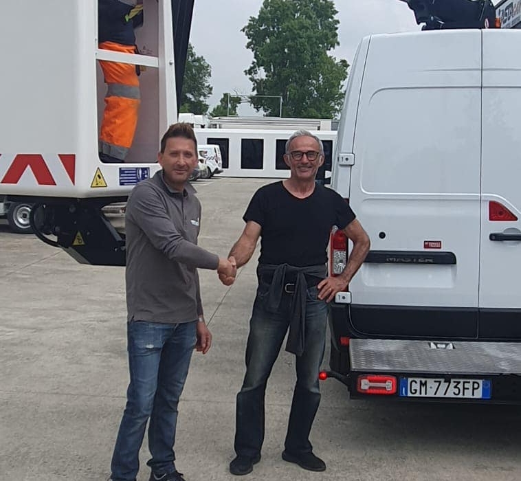 Arnaldo Impianti Srl chooses the “made in Techoil” van mounted platform